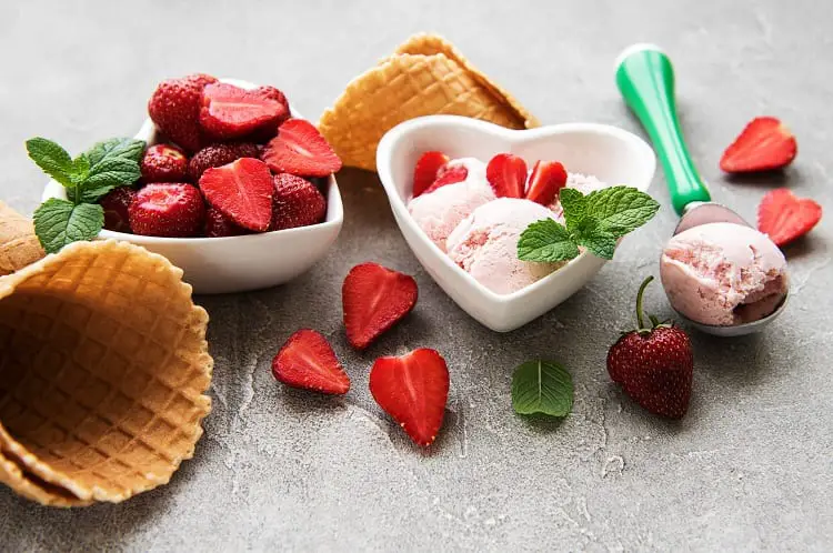 Fruit sundae