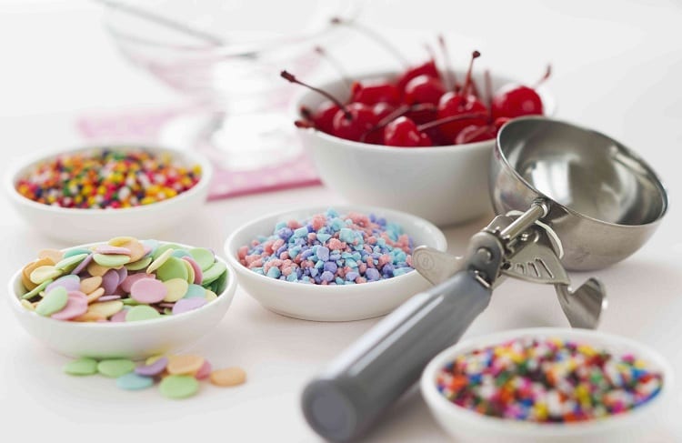 What Toppings Do You Put On Vanilla Ice Cream?